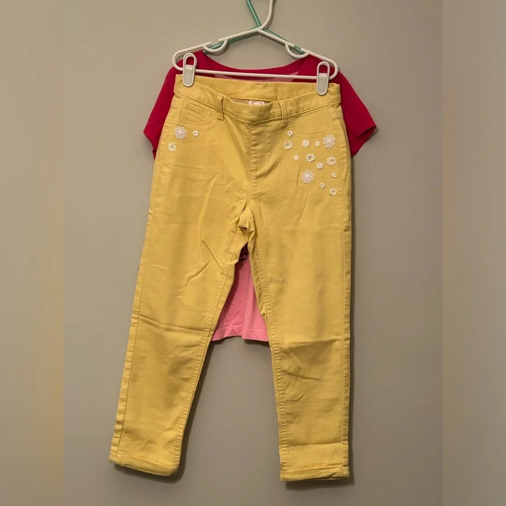 Kids Outfit - Picture 4 of 6